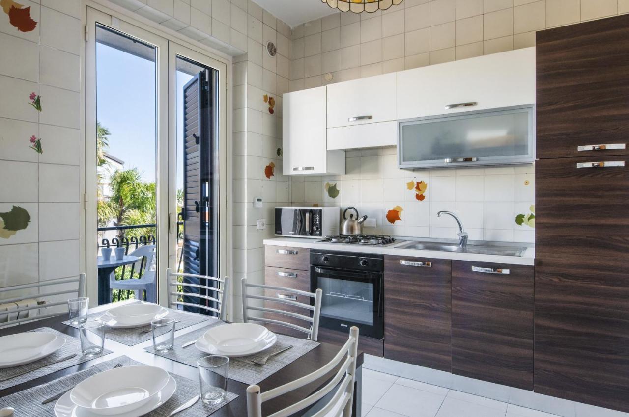 אצ'י קסטלו Ortensia Apartments By Wonderful Italy מראה חיצוני תמונה